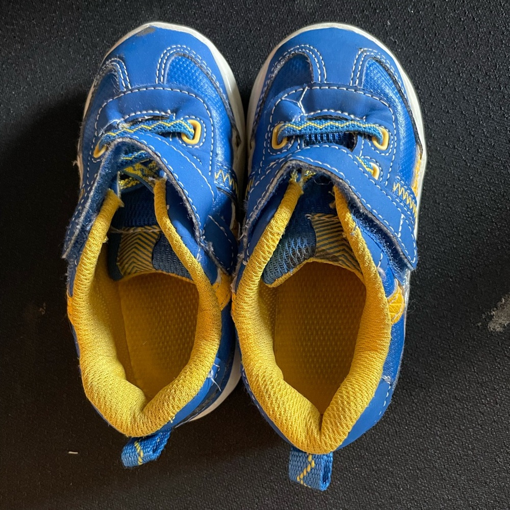 Baby size 6 shoes